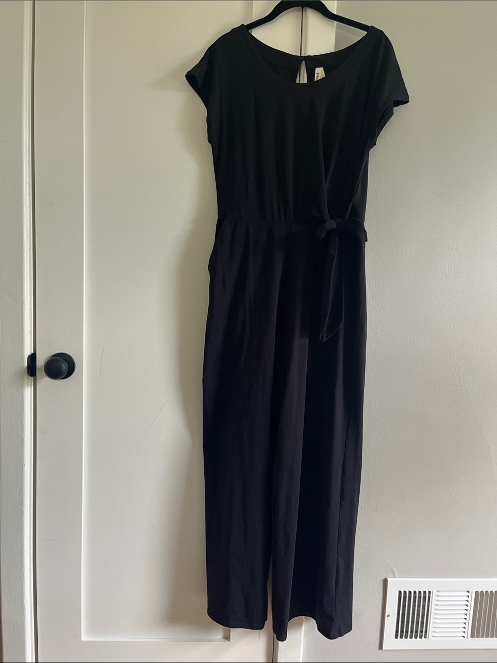 Pact Organic Cotton Wide Leg Jumpsuit Black Cap Sleeve Keyhole Back Size Medium